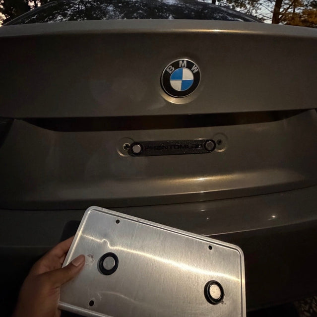 PhantomPlate V1 – Magnetic License Plate Mount