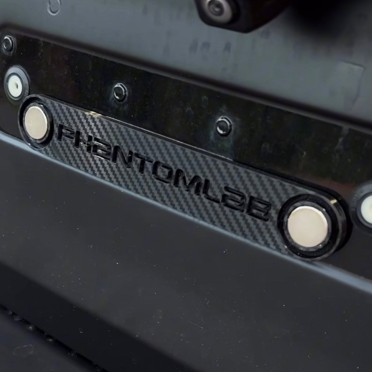 PhantomPlate V1 – Magnetic License Plate Mount