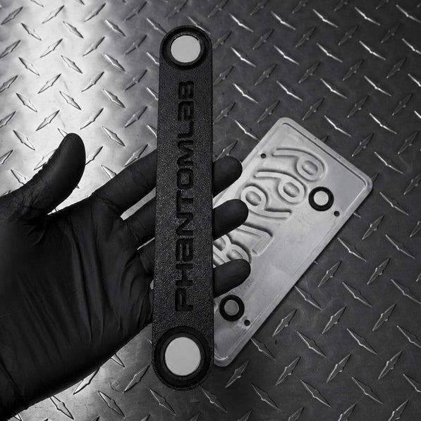 PhantomPlate – Magnetic License Plate Mount