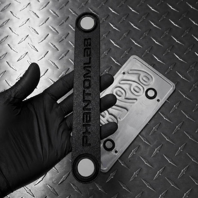 PhantomPlate – Magnetic License Plate Mount